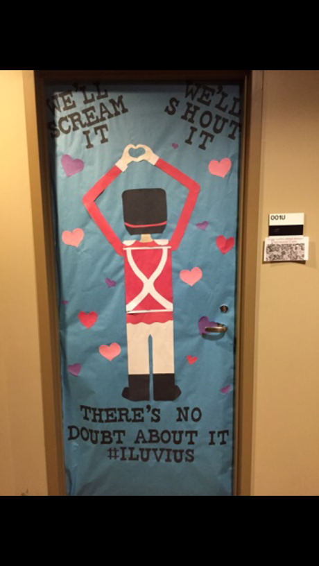 Luv+the+doors%3A+IU+Southeast+decorates+doors+for+homecoming+contest