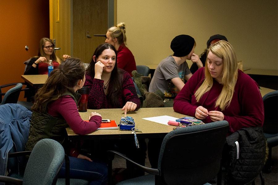 Fine arts junior Hope Kaiser, education senior Kaitlin Dorman, criminal justice sophomore Alison Matthew, 
fine arts sophomore Connor Olberding, 
biology senior Natalie Cornett, biology senior Abby Weddle and others discuss their goals during the Success Networking Team meeting held by the IUS NSLS chapter on Tuesday, Feb. 9. The meeting occurred before the Juju Chang speaker broadcast.