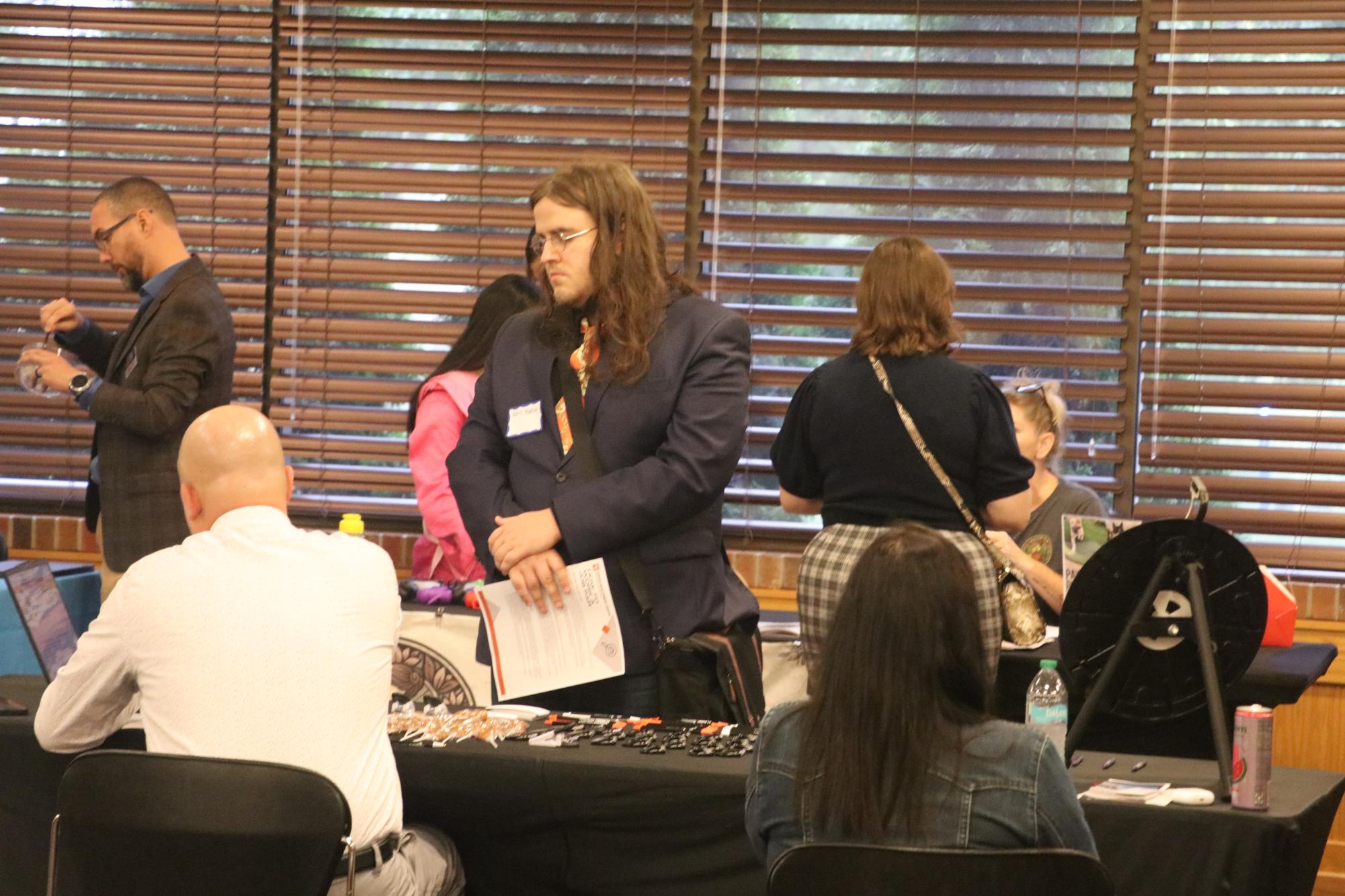 Career Fair gives students opportunity to practice elevator pitch