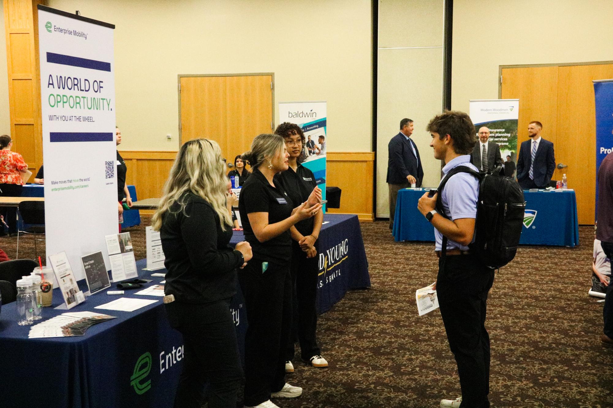 Career Fair gives students opportunity to practice elevator pitch